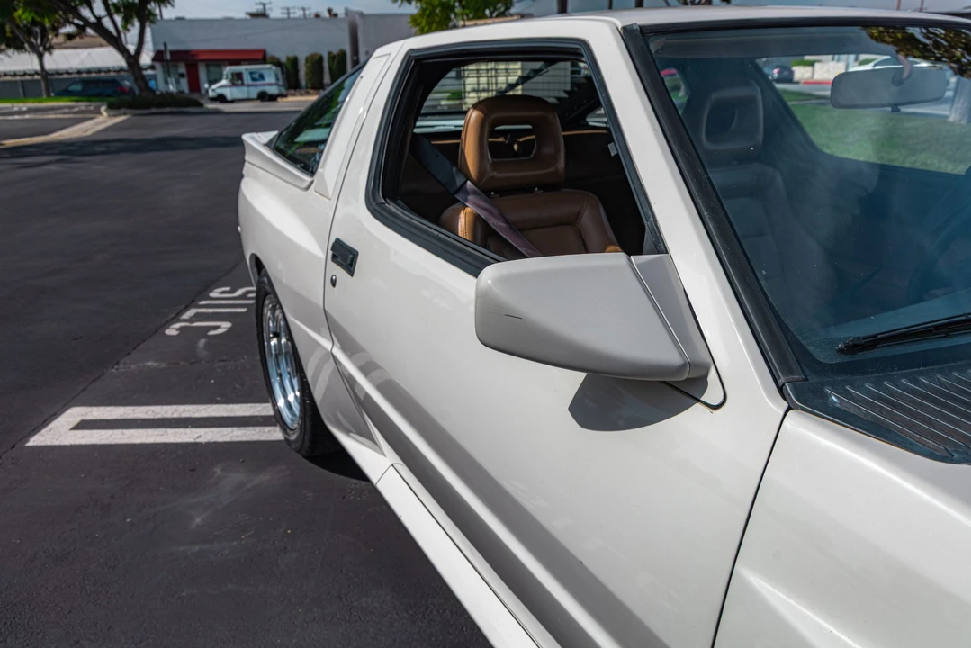 1988 Chrysler Conquest - Image 10 of 31