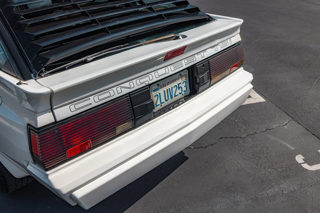 1988 Chrysler Conquest - Image 9 of 31
