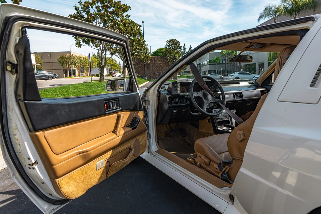 1988 Chrysler Conquest - Image 28 of 31