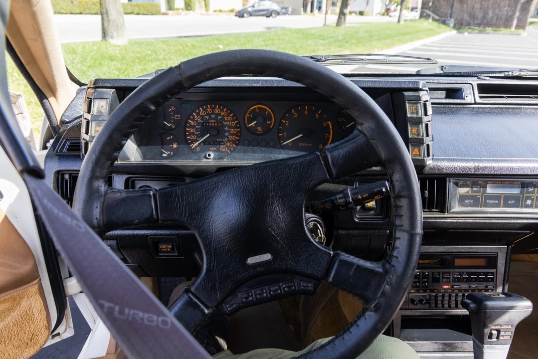 1988 Chrysler Conquest - Image 20 of 31