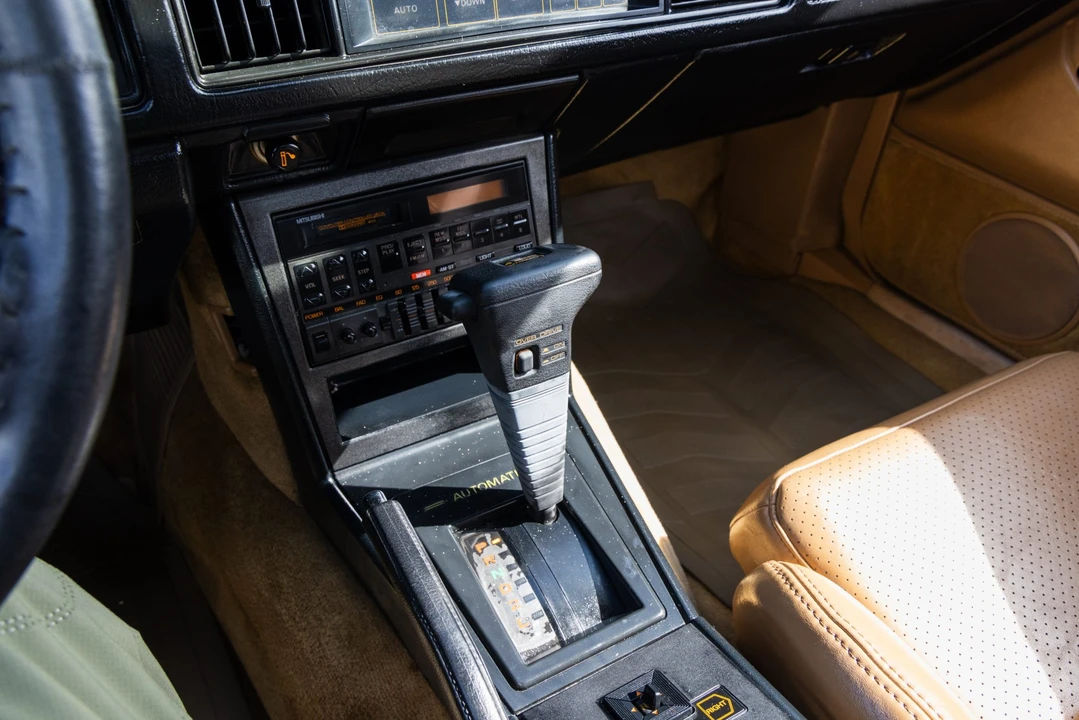 1988 Chrysler Conquest - Image 26 of 31