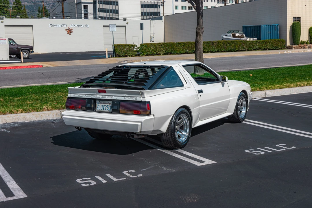 1988 Chrysler Conquest - Image 4 of 31