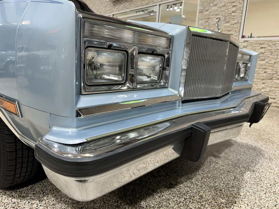 1988 Chrysler New Yorker - Image 21 of 31