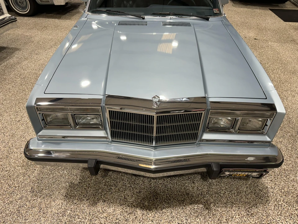 1988 Chrysler New Yorker - Image 19 of 31