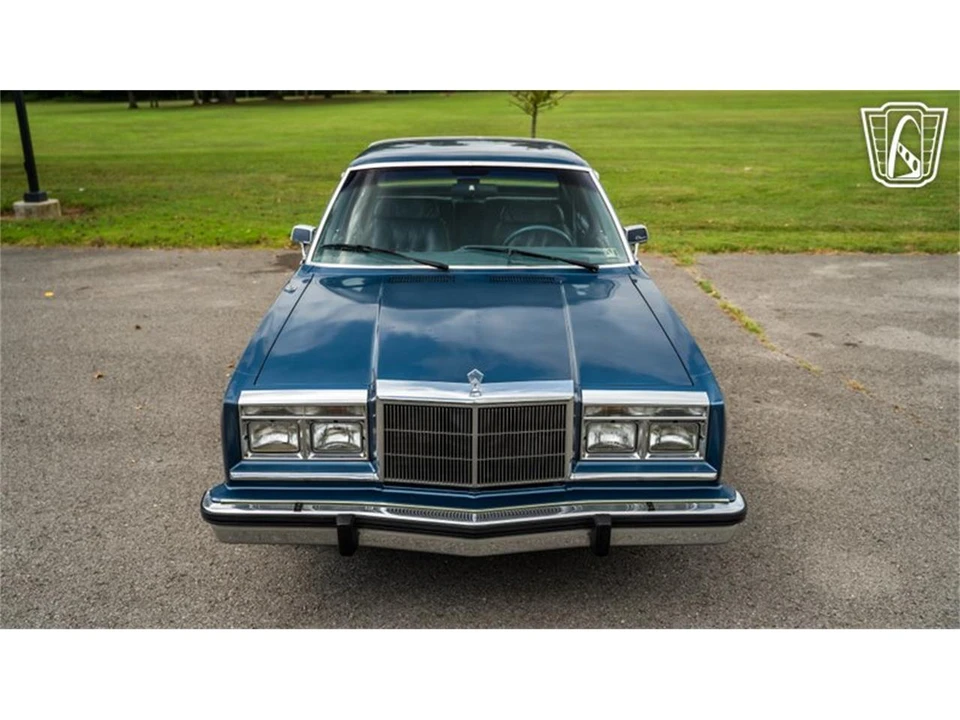 1988 Chrysler New Yorker - Image 2 of 31