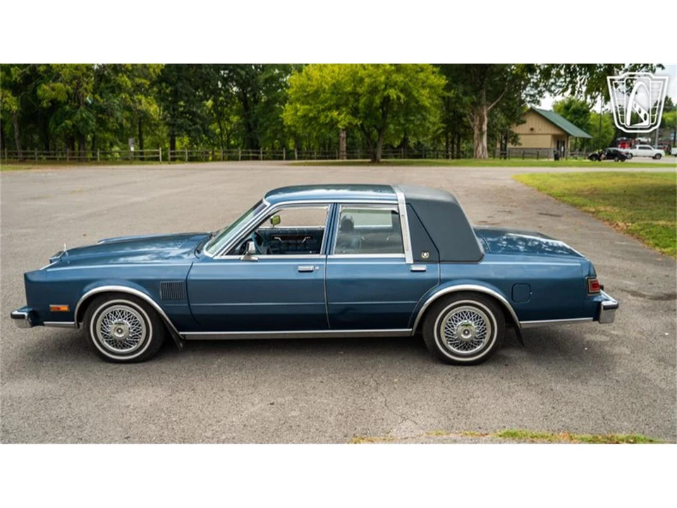 1988 Chrysler New Yorker - Image 8 of 31
