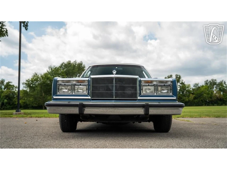 1988 Chrysler New Yorker - Image 4 of 31