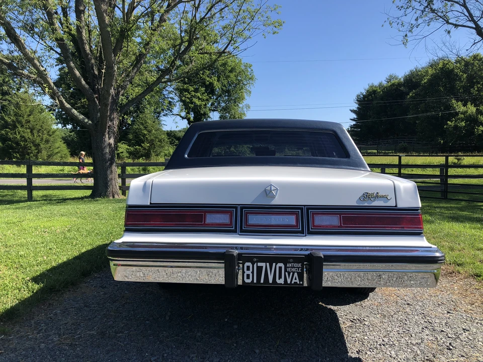 1988 Chrysler New Yorker - Image 15 of 31