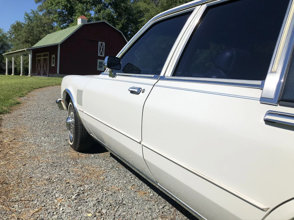 1988 Chrysler New Yorker - Image 28 of 31