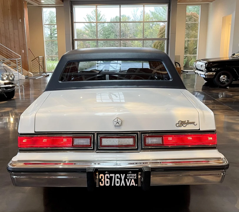 1988 Chrysler New Yorker - Image 4 of 31