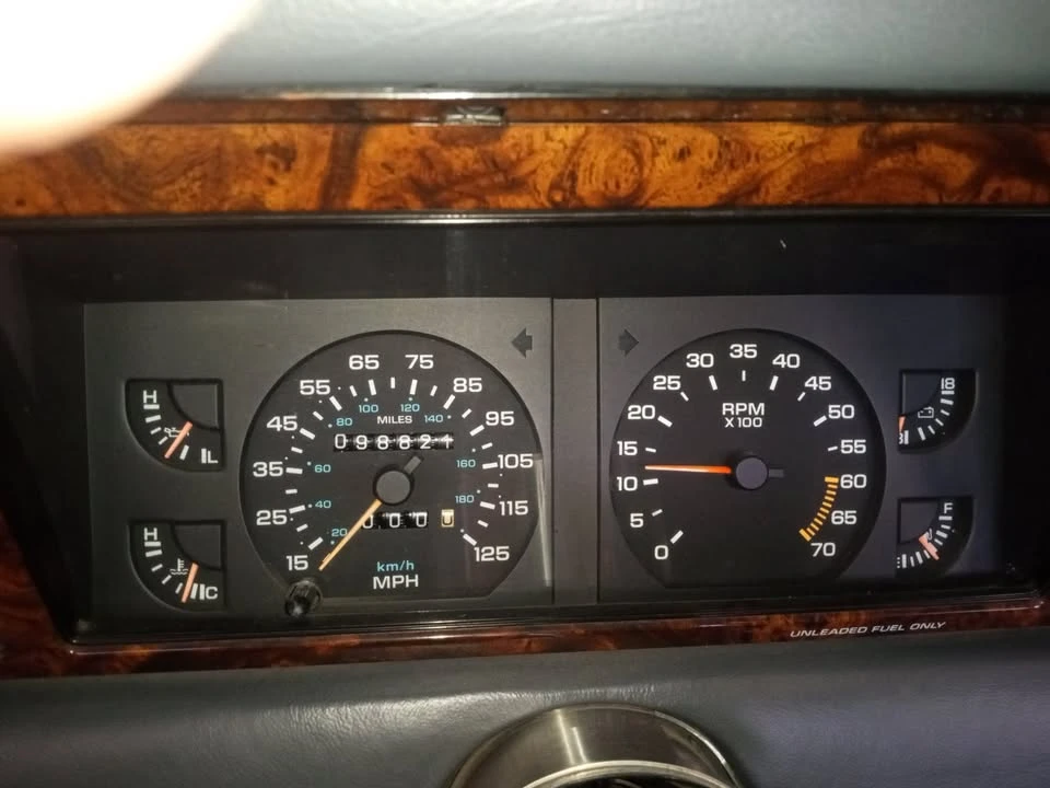 1988 Chrysler LeBaron - Image 9 of 9