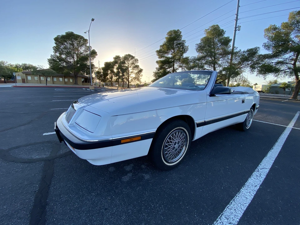 1988 Chrysler LeBaron - Image 6 of 31