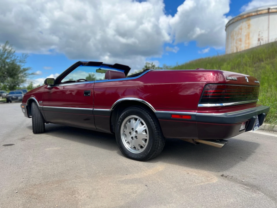 1988 Chrysler LeBaron - Image 14 of 31