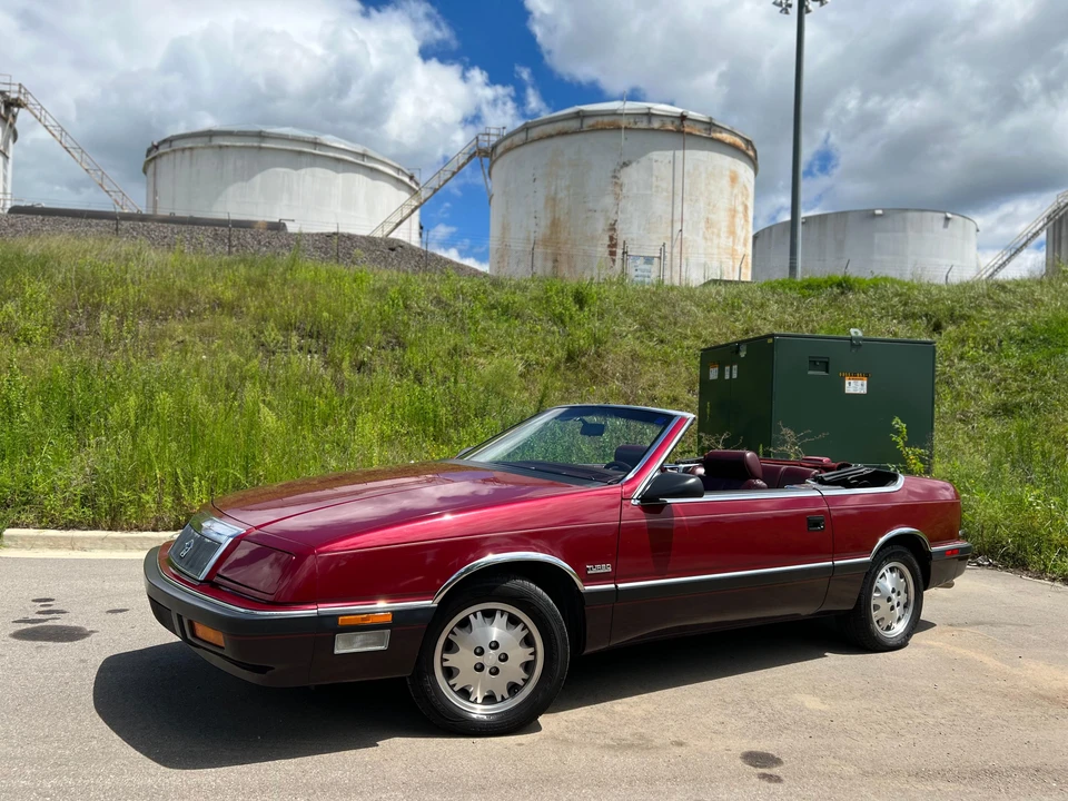 1988 Chrysler LeBaron - Image 7 of 31
