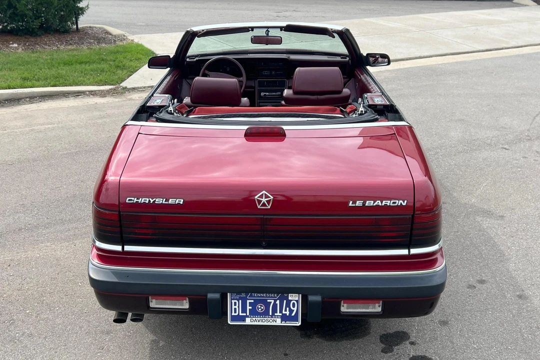 1988 Chrysler LeBaron - Image 5 of 31