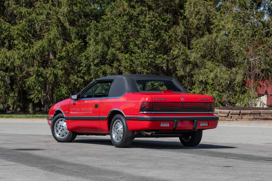 1988 Chrysler LeBaron - Image 15 of 31