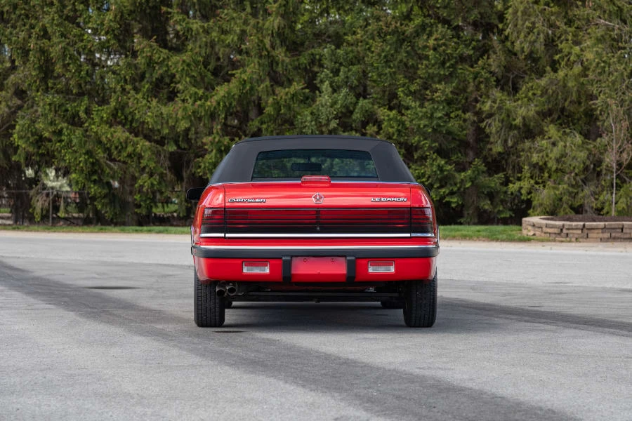 1988 Chrysler LeBaron - Image 14 of 31