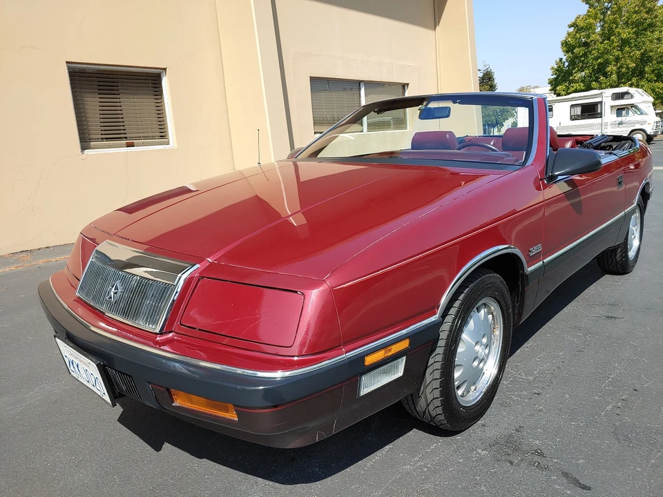 1988 Chrysler LeBaron - Image 4 of 31