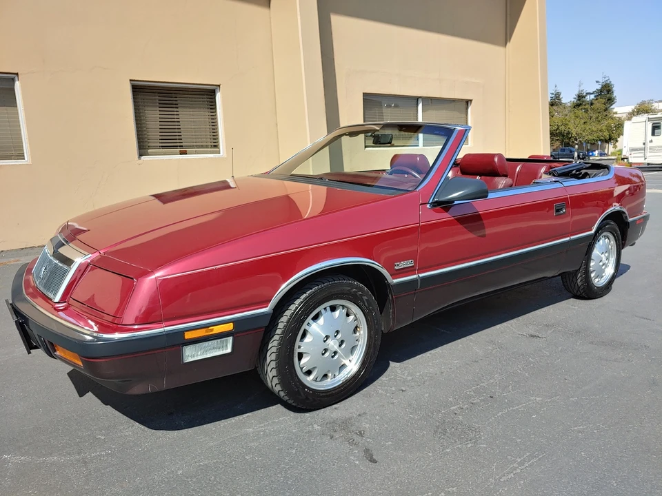 1988 Chrysler LeBaron - Image 3 of 31