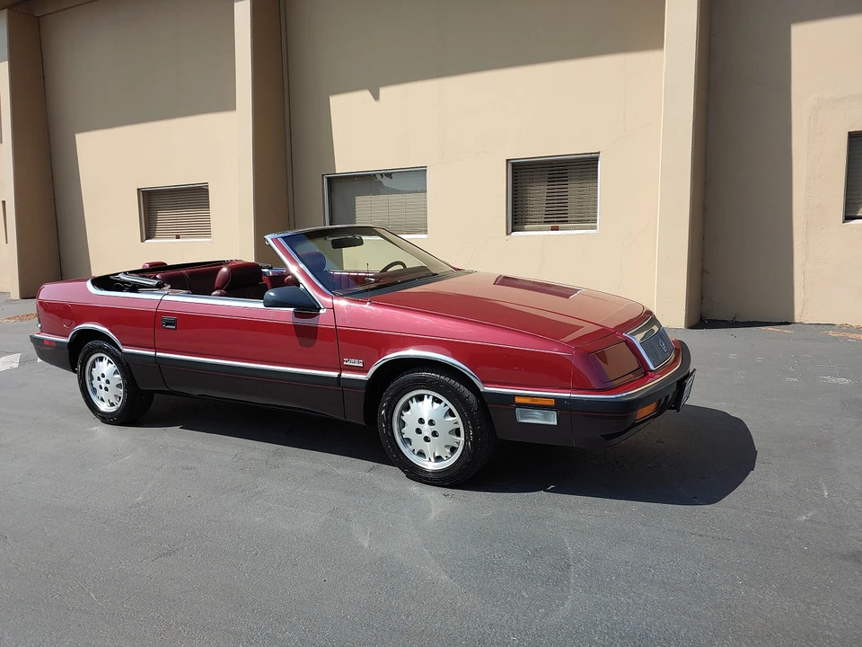 1988 Chrysler LeBaron - Image 8 of 31