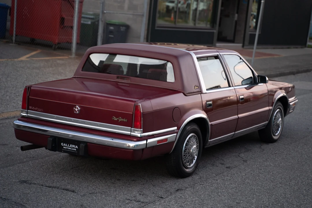 1988 Chrysler New Yorker - Image 12 of 31