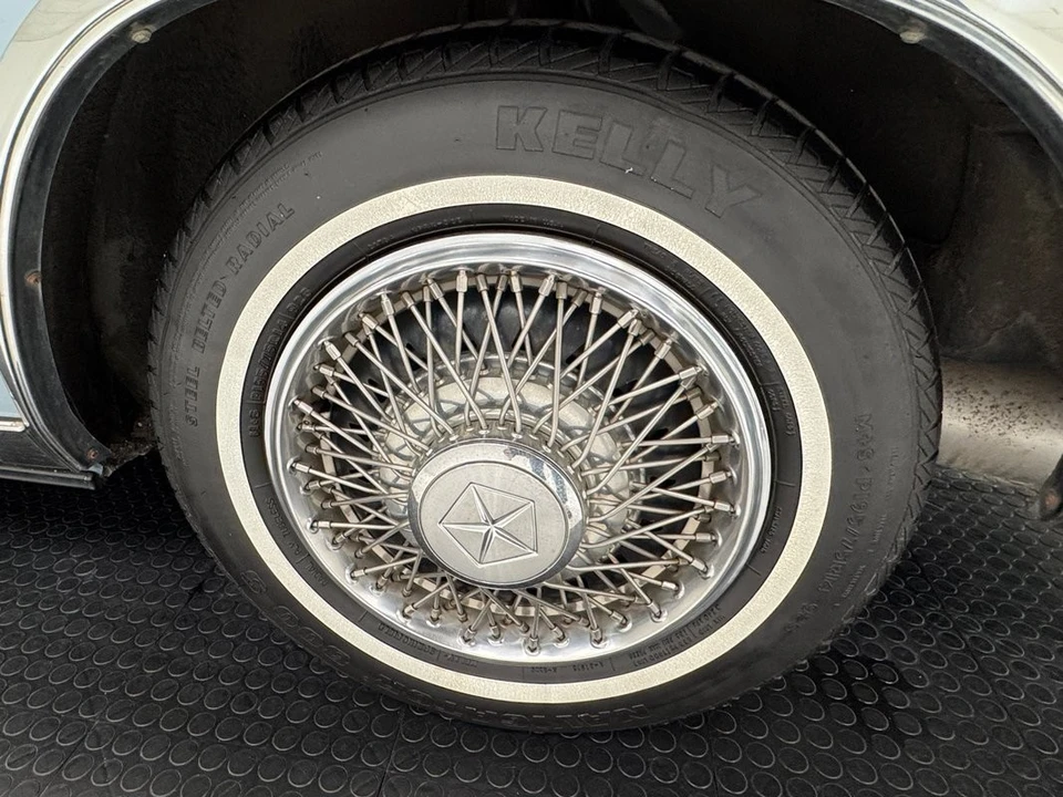 1988 Chrysler New Yorker - Image 19 of 31