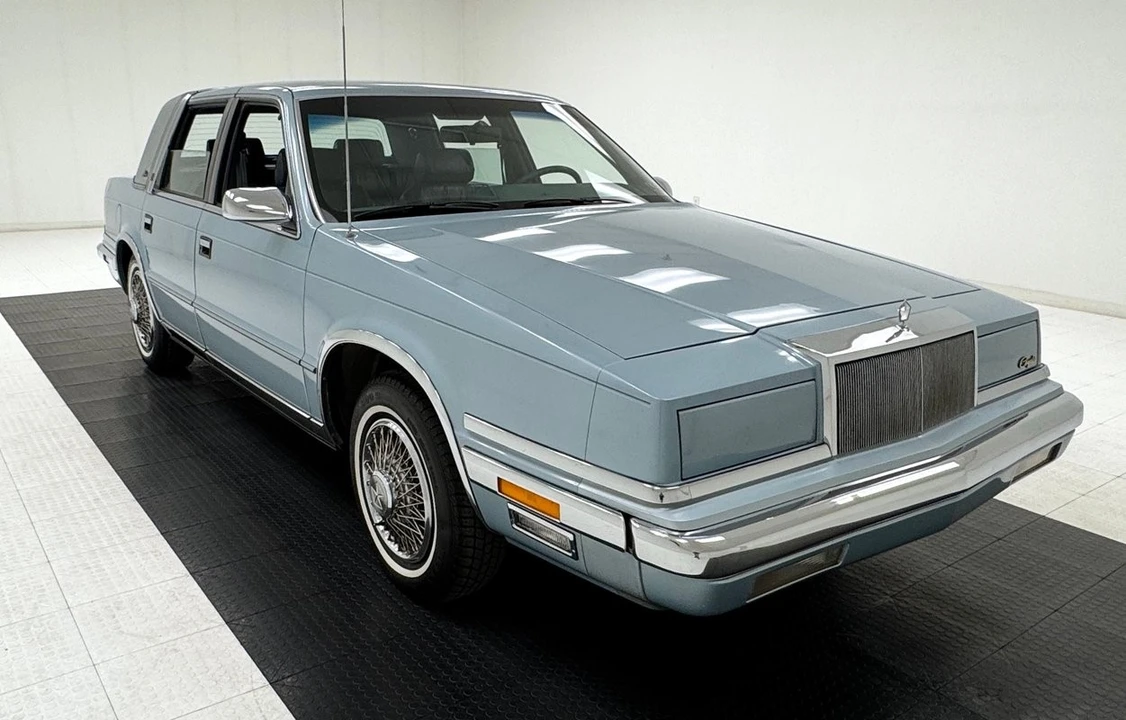 1988 Chrysler New Yorker - Image 7 of 31