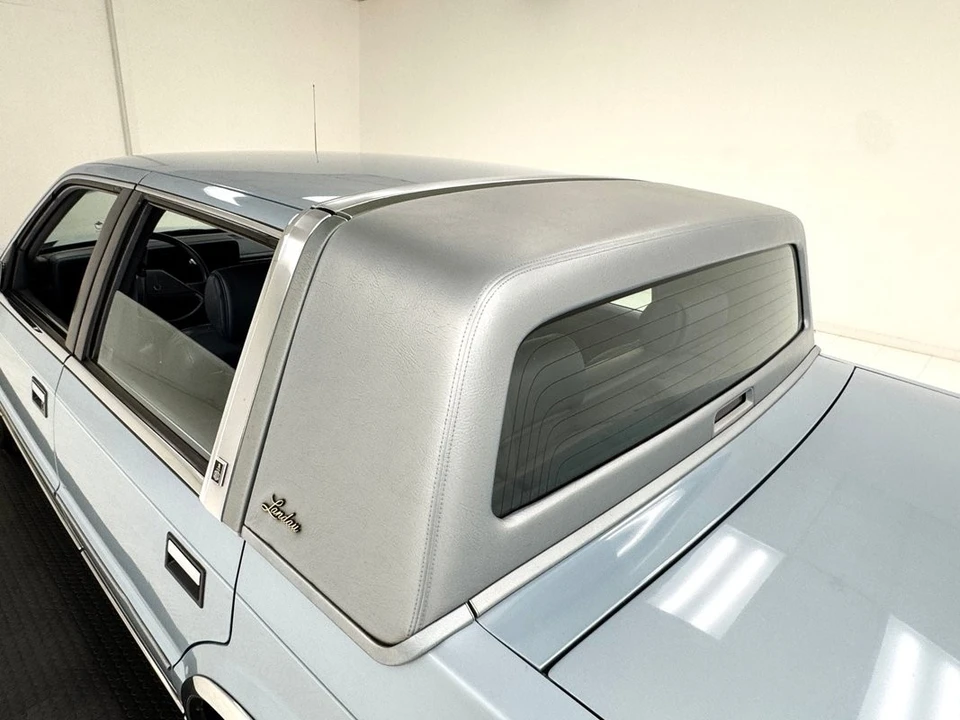 1988 Chrysler New Yorker - Image 18 of 31