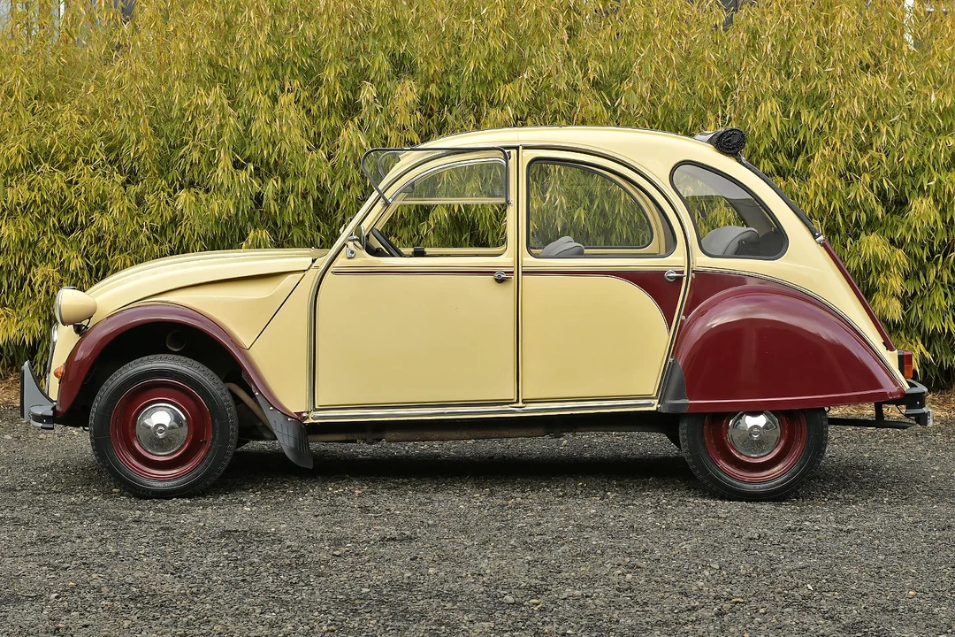 1988 Citroen 2CV - Image 2 of 31