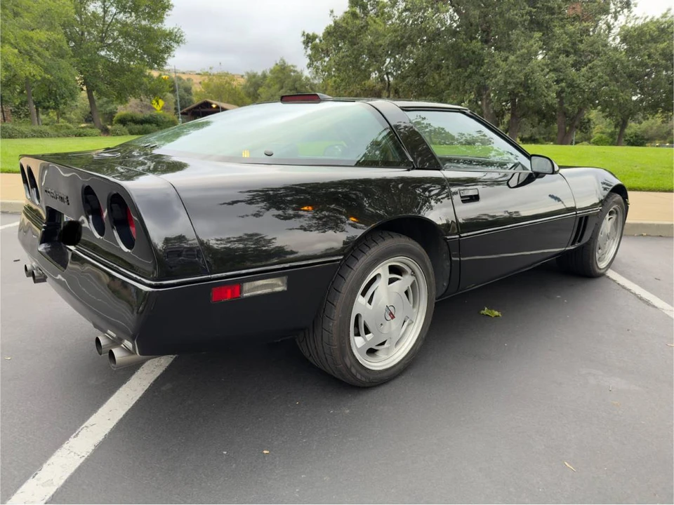 1988 Chevrolet Corvette C4 - Image 6 of 19
