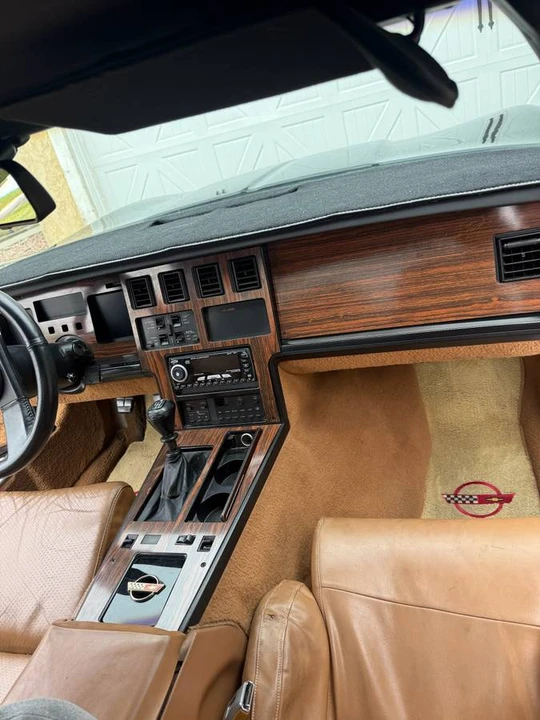 1988 Chevrolet Corvette C4 - Image 13 of 20