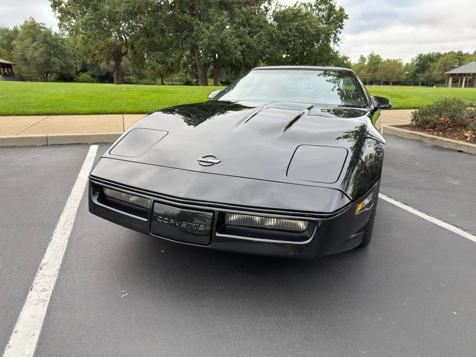 1988 Chevrolet Corvette C4 - Image 3 of 19