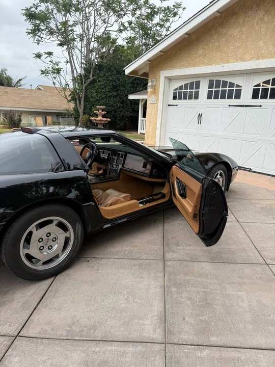 1988 Chevrolet Corvette C4 - Image 8 of 20