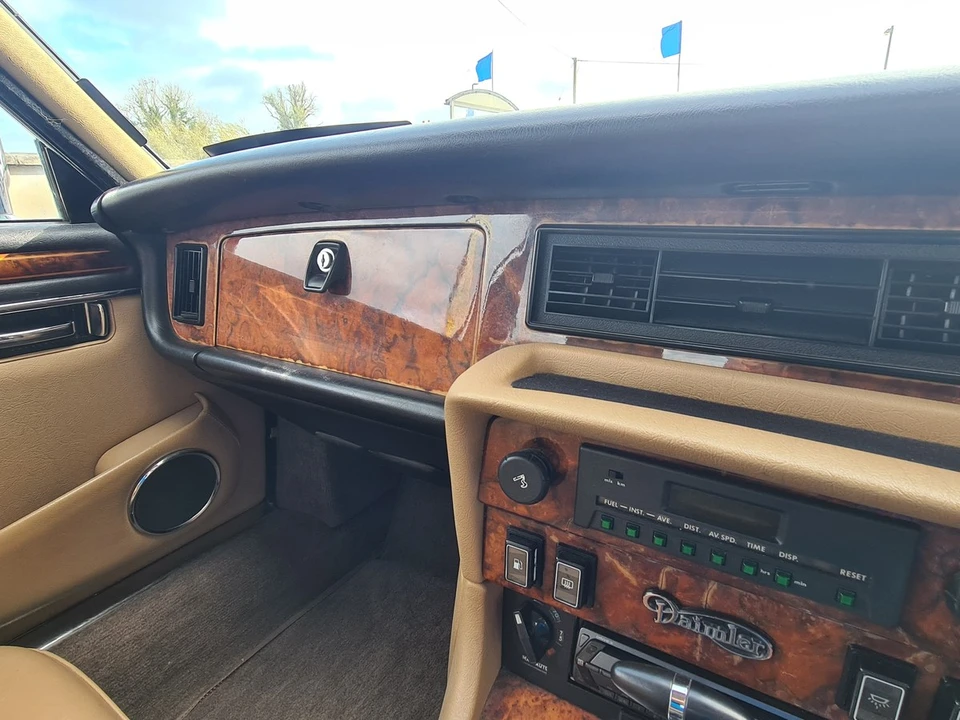 1988 Daimler - Image 23 of 30