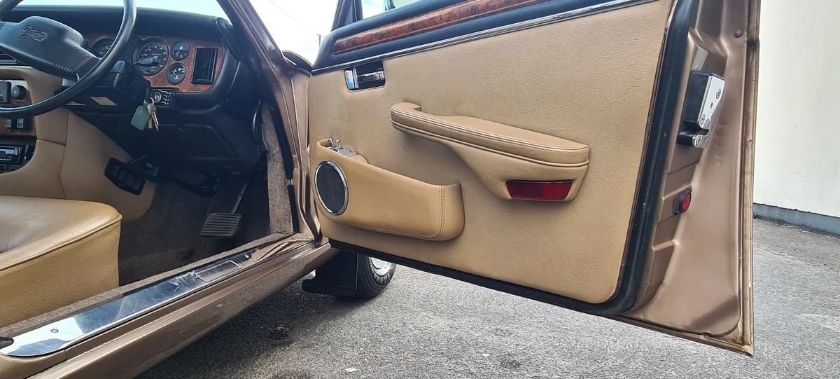 1988 Daimler - Image 18 of 30