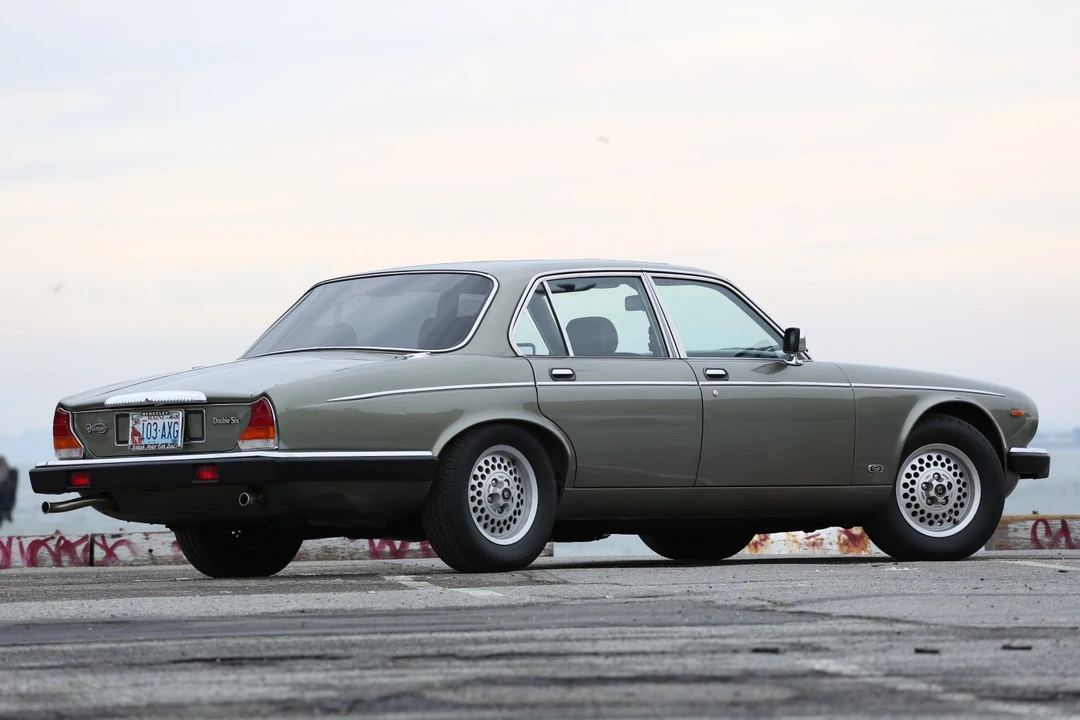 1988 Daimler - Image 4 of 31