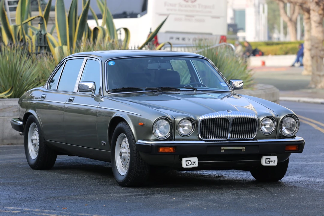 1988 Daimler - Image 10 of 31