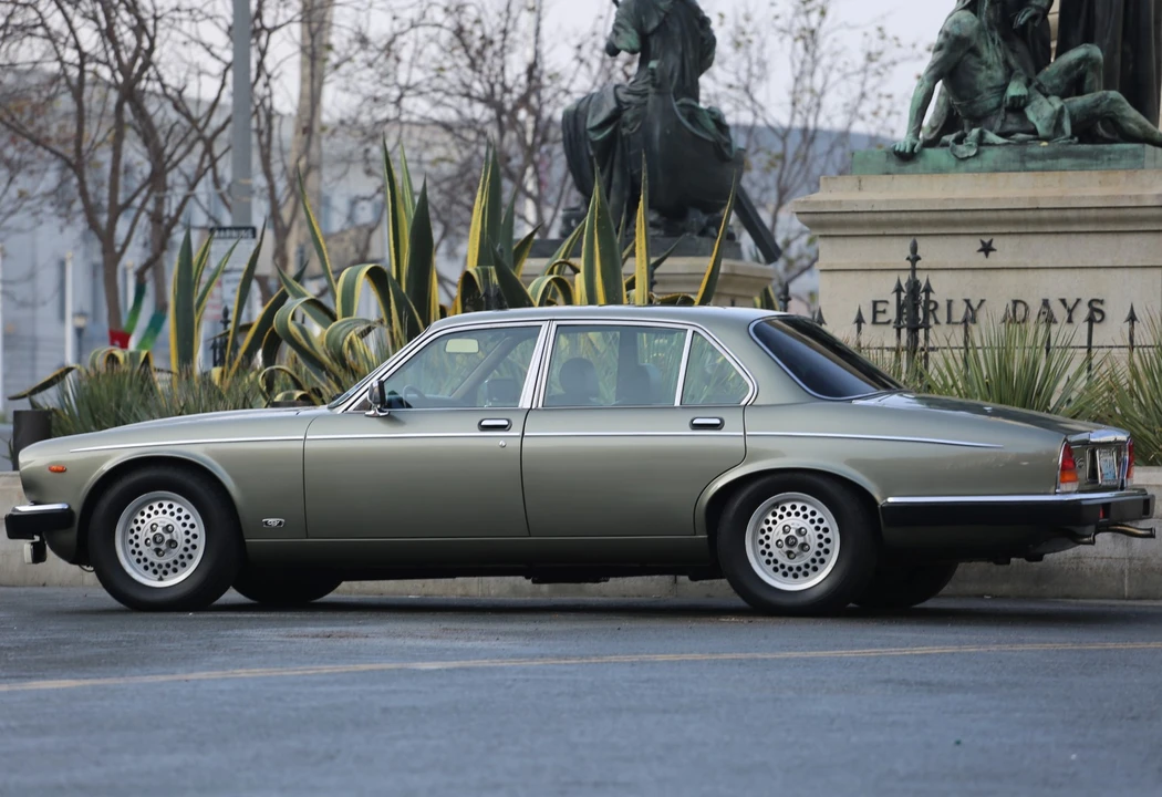 1988 Daimler - Image 14 of 31