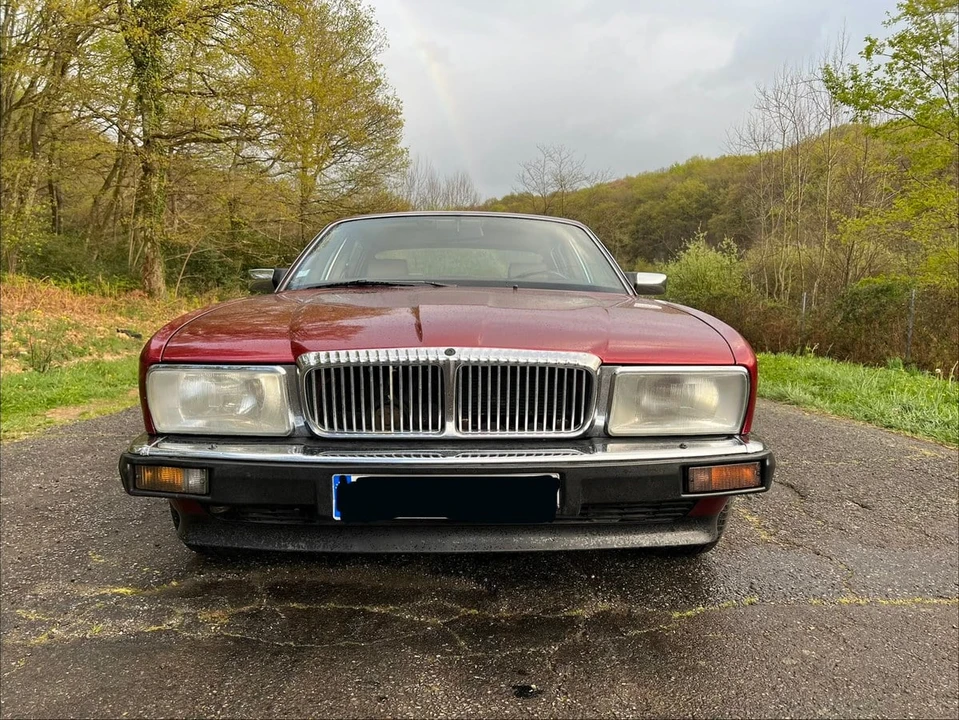 1988 Daimler - Image 2 of 30