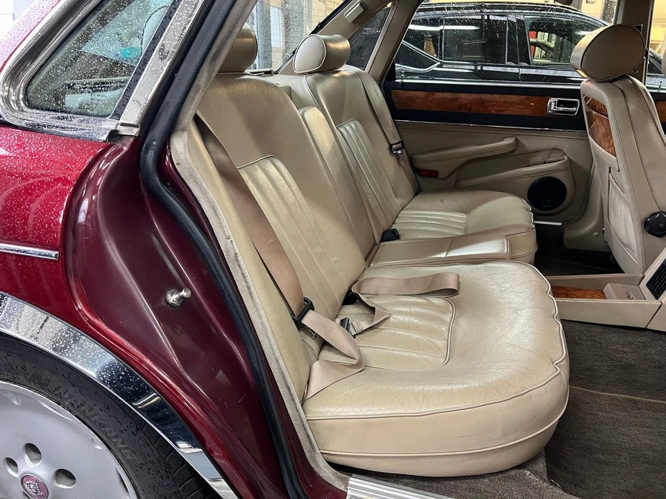1988 Daimler - Image 23 of 30