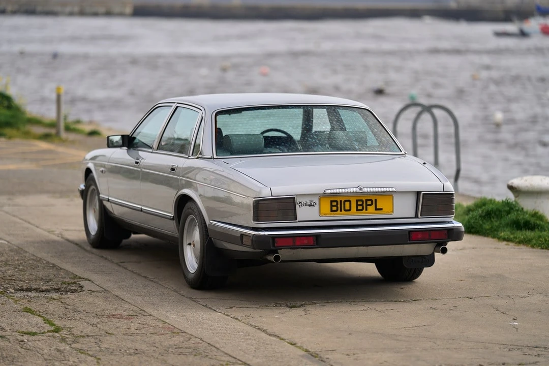 1988 Daimler - Image 9 of 30