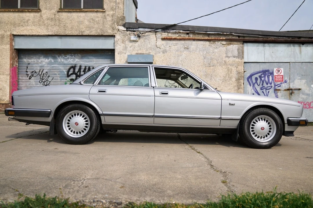 1988 Daimler - Image 17 of 30