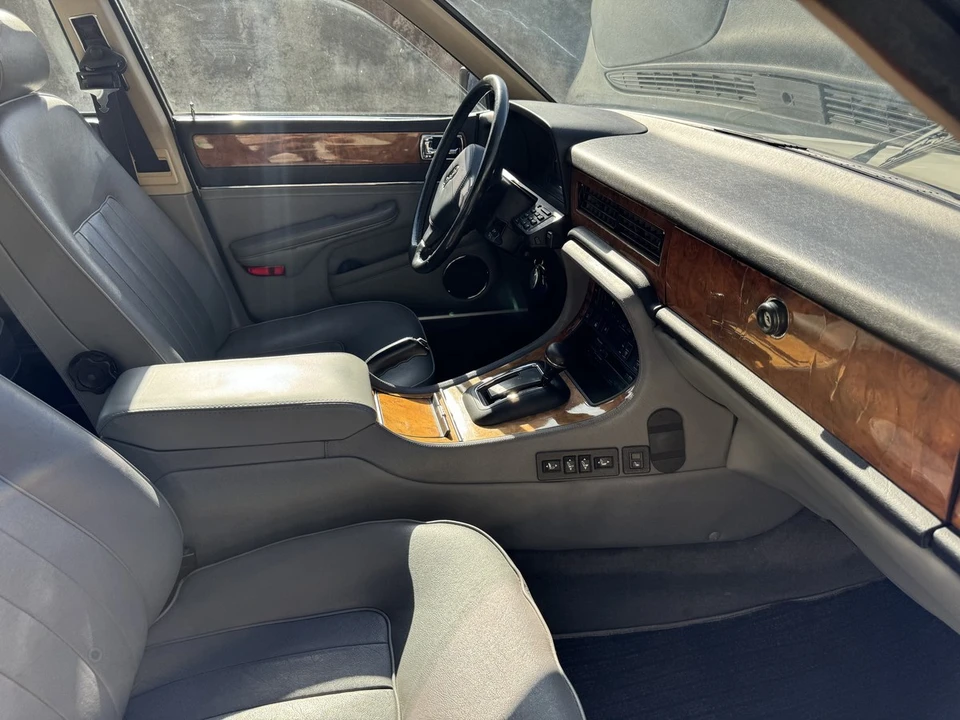 1988 Daimler - Image 16 of 30
