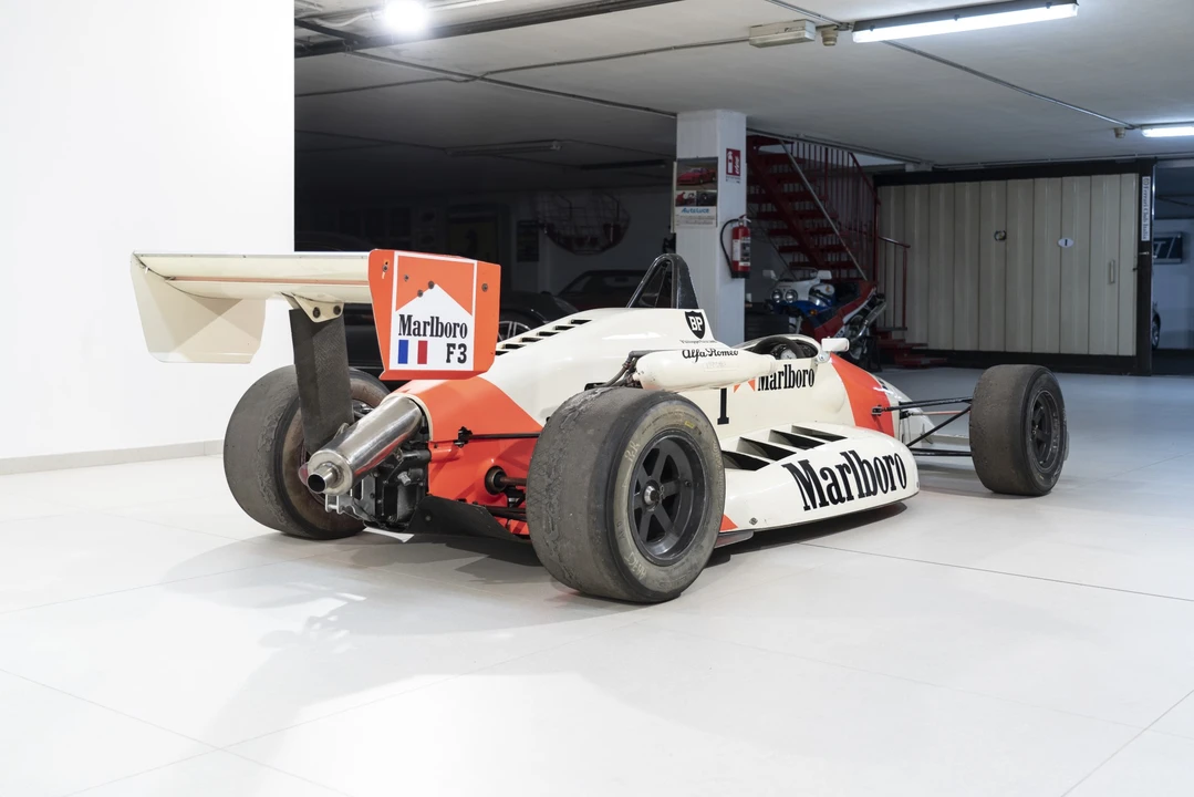 1988 Dallara - Image 8 of 31