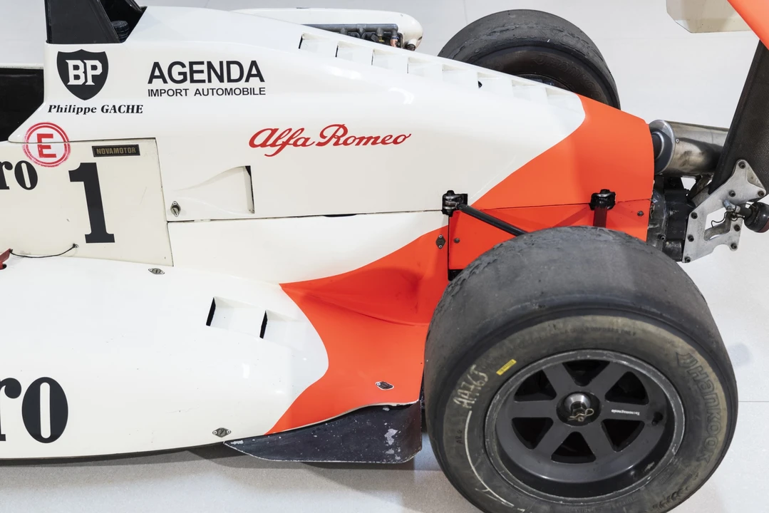 1988 Dallara - Image 24 of 31
