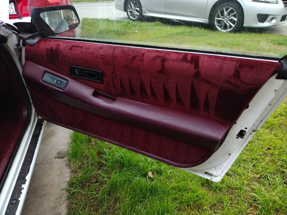 1988 Dodge Daytona - Image 15 of 18