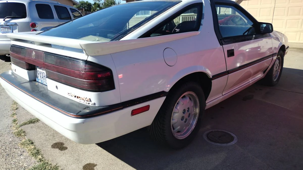 1988 Dodge Daytona - Image 3 of 18