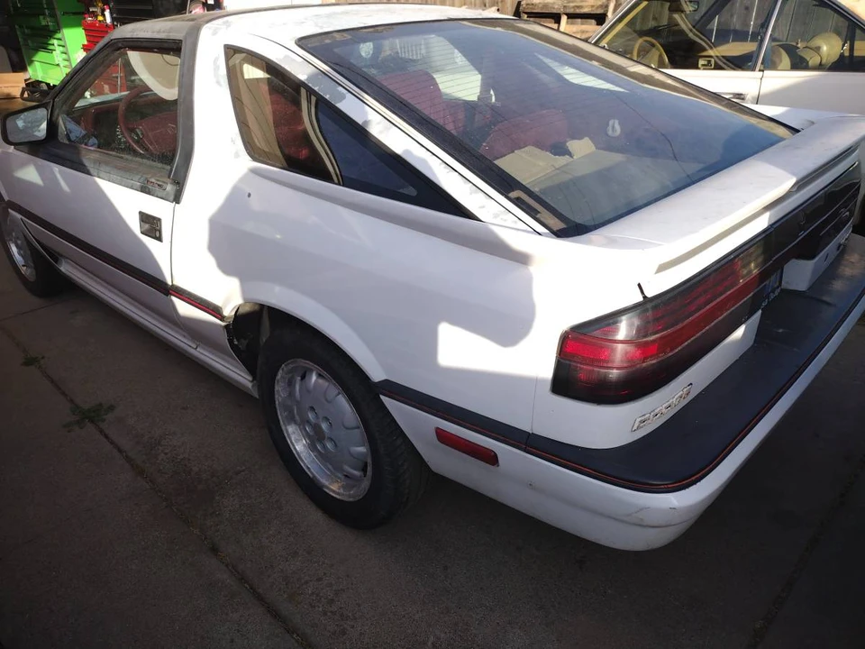 1988 Dodge Daytona - Image 10 of 18