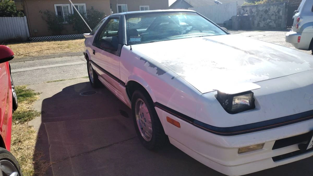 1988 Dodge Daytona - Image 2 of 18