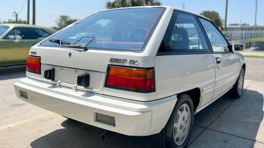 1988 Dodge Colt - Image 7 of 31